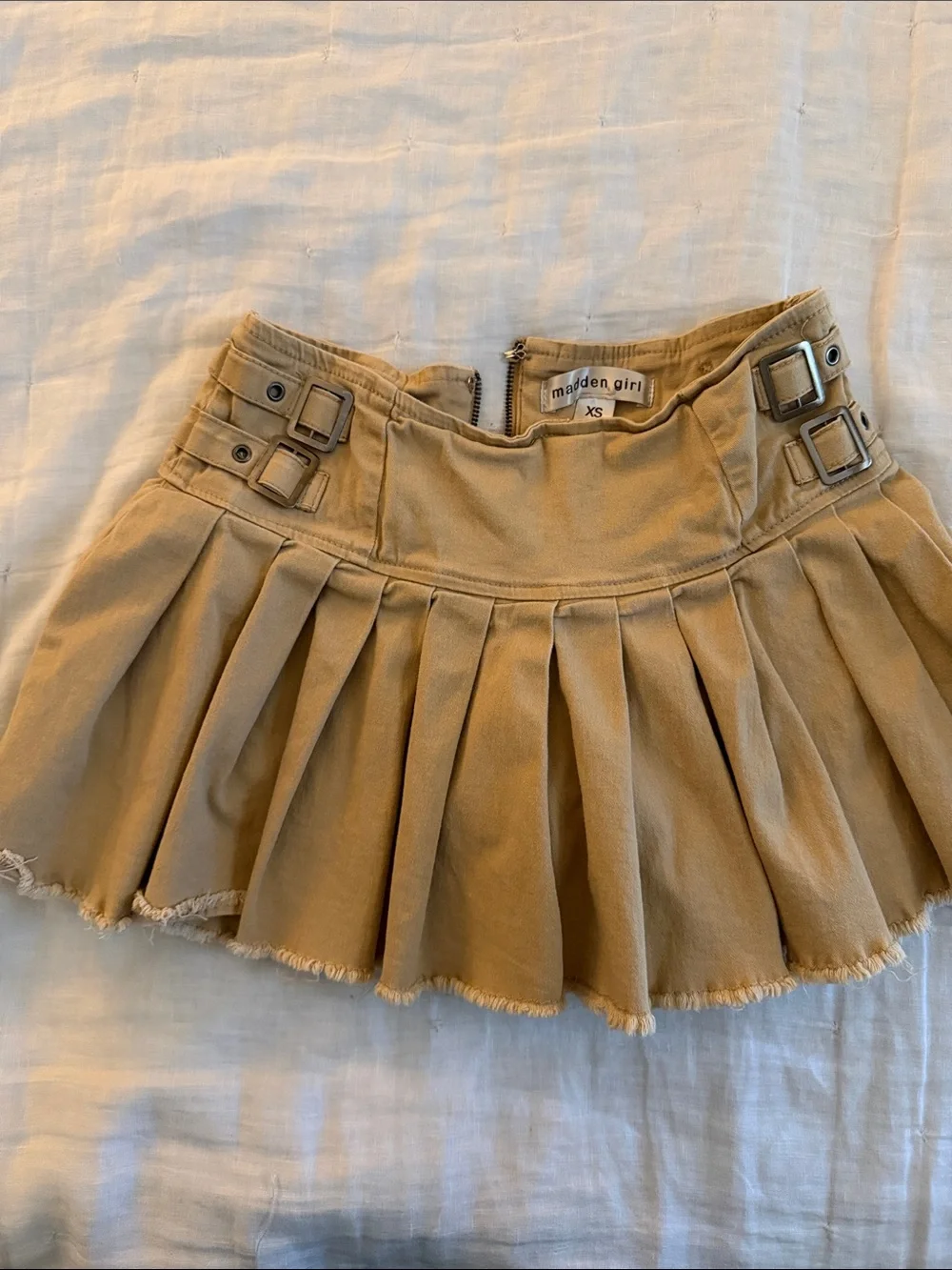 Madden Girl tan pleated mini skirt with side buckles